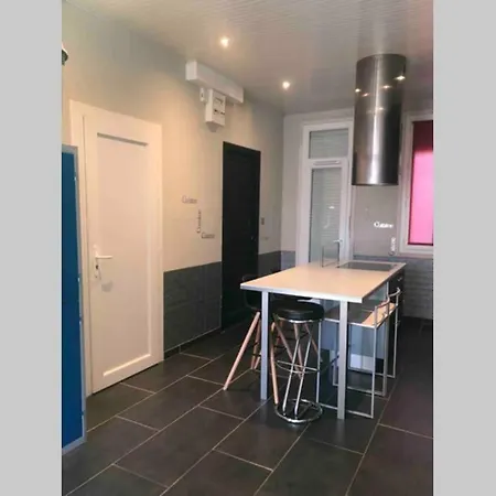 Apartman T4 Spacieux Dans Quartier Anime De Ideal Pour Visa Pour L'image